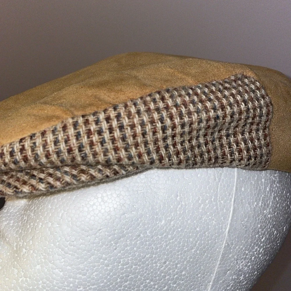 Dobbs Pace Setter Collection Tan Suede Leather and Tweed Pageboy Hat Cap 7 1/8